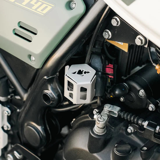 CASQUE REAR OIL CAP SILVER FOR SCRAM 440
