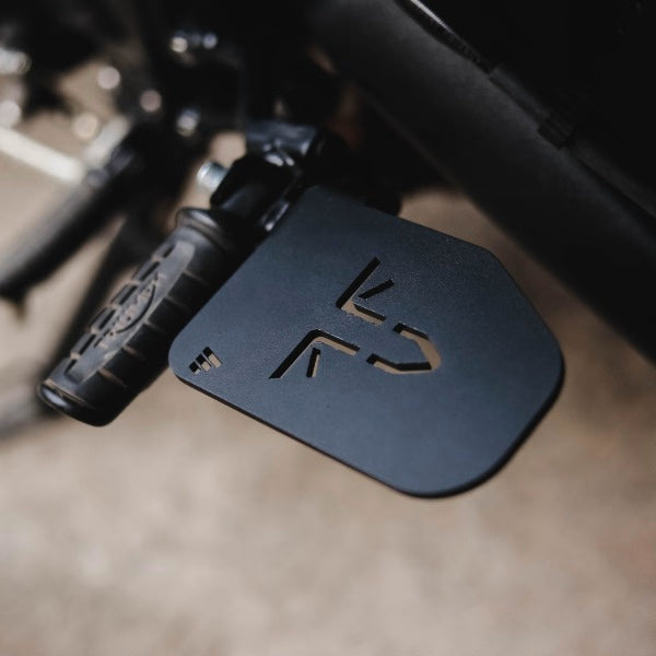 Pillion Footrest Pair For Triumph Speed 400