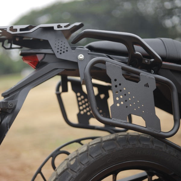 SADDLE STAY WITH LUGGAGE CARRIER FOR  ADV 2025 250 / 390