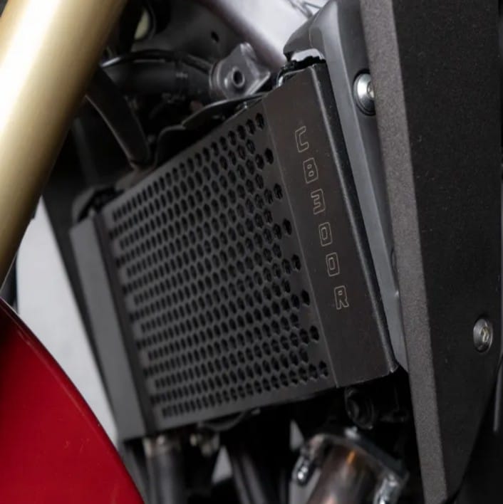 HONDA CB 300R RADIATOR GUARD HONEYCOMB BLACK