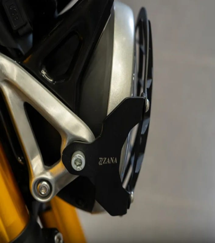 HEAD LIGHT GRILL BLACK FOR TRIUMPH SPEED 400