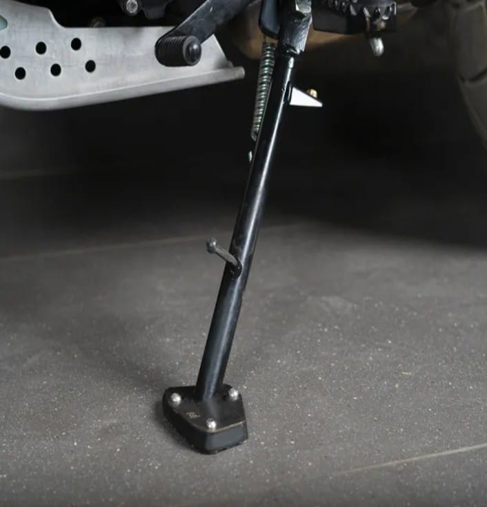 SIDE STAND EXTENDER BLACK FOR TRIUMPH SCRAMBLER 400 X