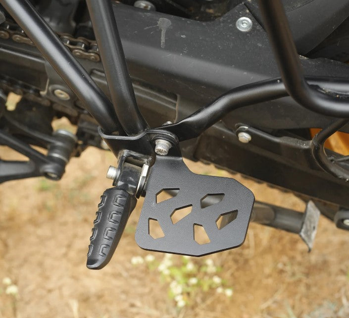 FOOTREST BLACK FOR NEW HIMALAYAN 450