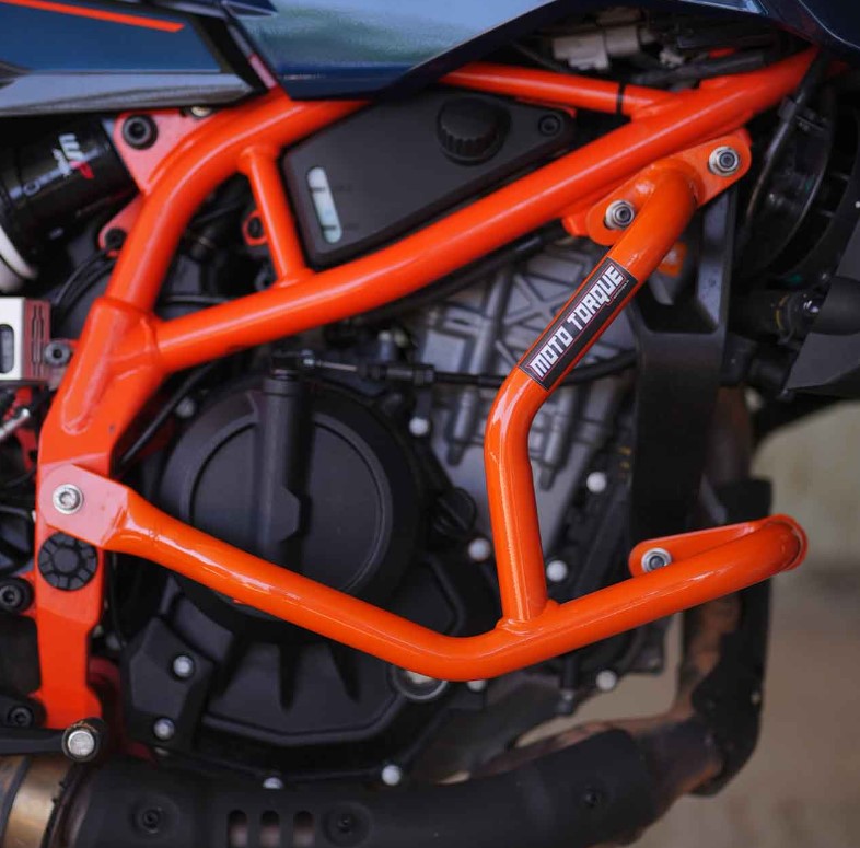 BEETLE CRASH GUARD BLACK FOR KTM DUKE 250 & 390 GEN-3