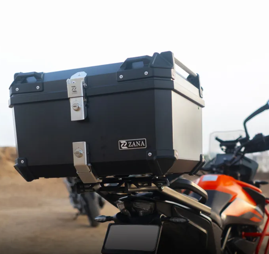 Top Box Plastic (58 Ltr) L-flat Black With Back Rest Cushion