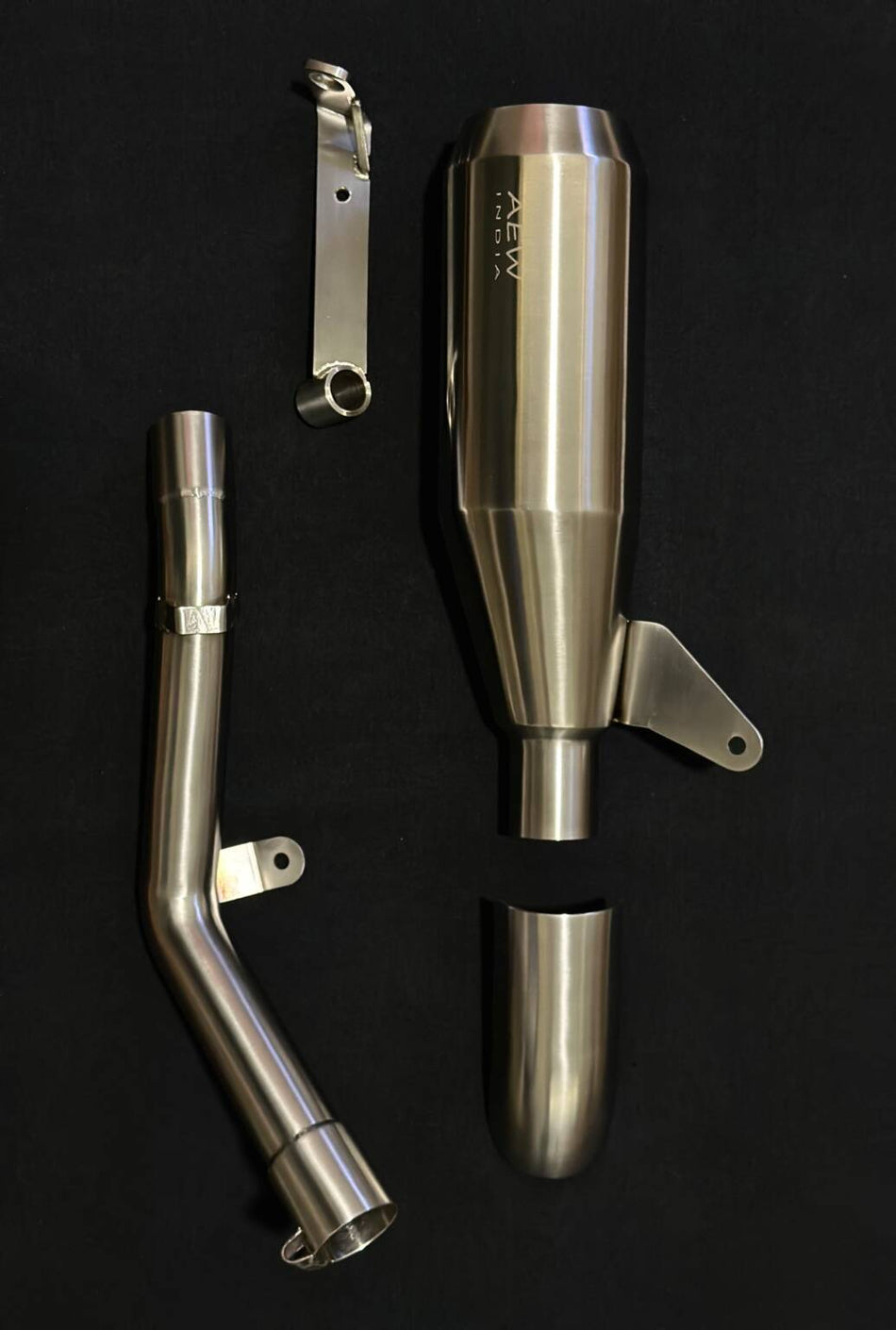 AEW EDGE FREE FLOW EXHAUST WITH MID PIPE & CENTRE STAND BRACKET FOR GUERRILLA 450