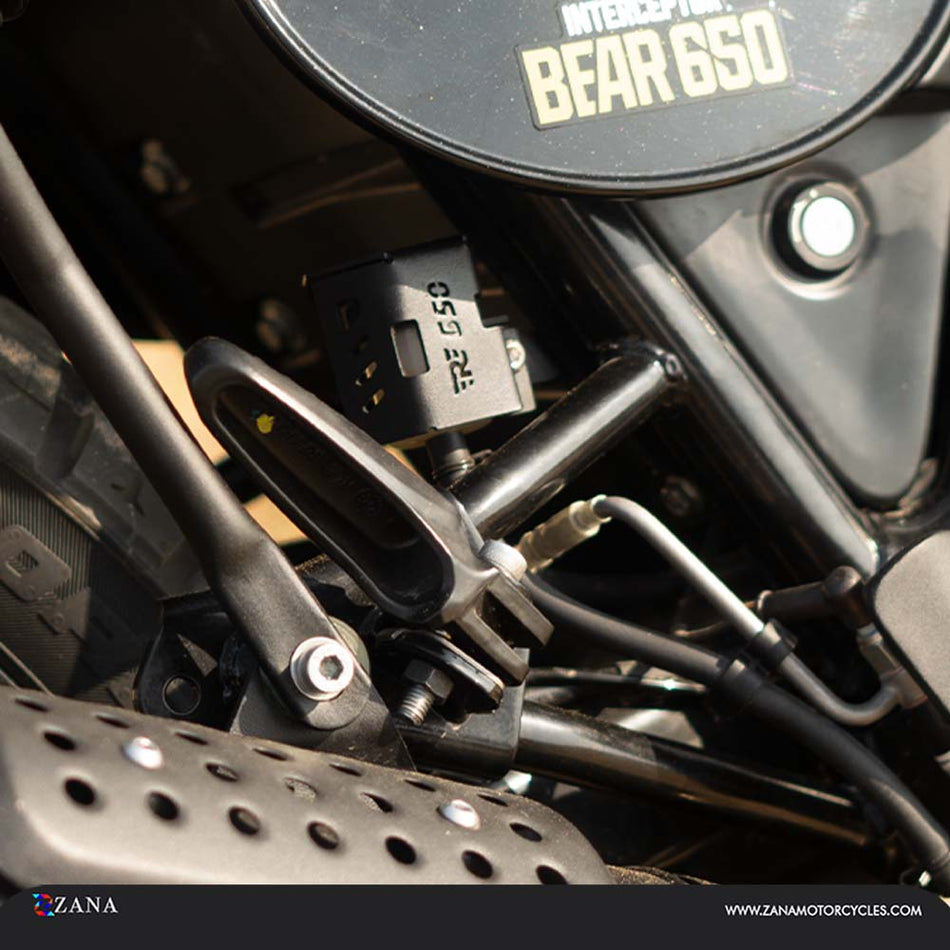 Zana- Rear Oil Reservoir Hex Cover For Bear 650